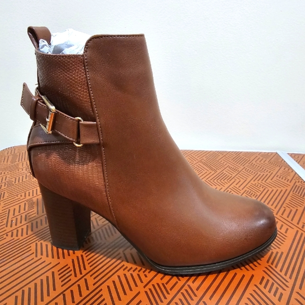New York & Company Womens Boots, Andra Stacked Heel Chelsea Boots, Size - 10, Co